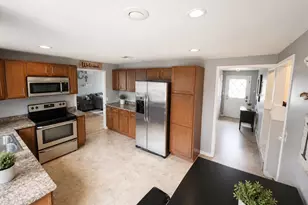 4225 Northwestern Ave, Racine, WI 53405 - Photo 7