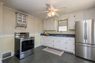 217 Harrison Ave, Waukesha, WI 53186 - Photo 5