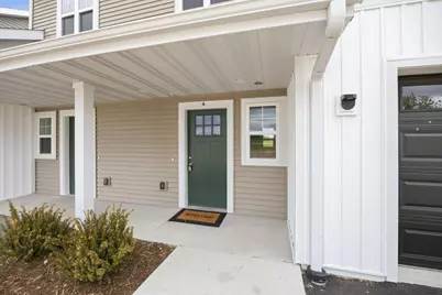 1364  Marigold Dr #4, Fort Atkinson, WI 53538 - Photo 3