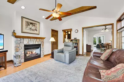 1012 E Hampton Rd, Whitefish Bay, WI 53217 - Photo 7