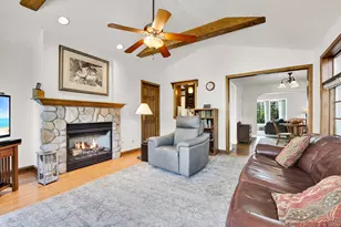 1012 E Hampton Rd, Whitefish Bay, WI 53217 - Photo 7