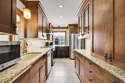 1012 E Hampton Rd, Whitefish Bay, WI 53217 - Photo 9