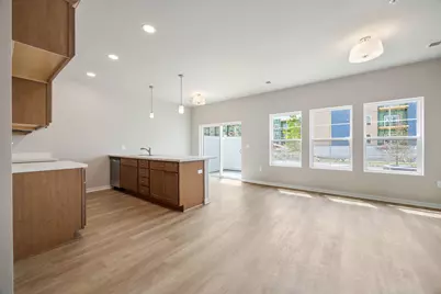 1364  Marigold Dr #2, Fort Atkinson, WI 53538 - Photo 5