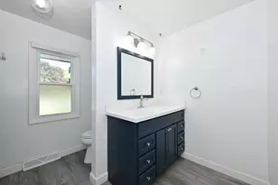 10045 W Meadow Dr, Greenfield, WI 53228 - Photo 25