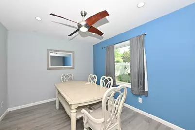 10045 W Meadow Dr, Greenfield, WI 53228 - Photo 9