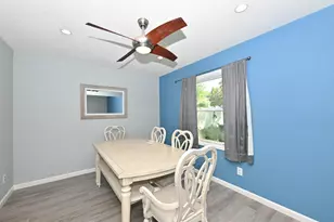 10045 W Meadow Dr, Greenfield, WI 53228 - Photo 9