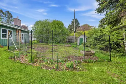 608 N 40th St, Sheboygan, WI 53081 - Photo 29