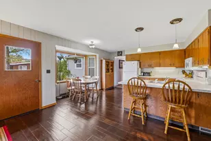 608 N 40th St, Sheboygan, WI 53081 - Photo 3