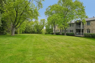 7234 N Green Bay Ave #202, Glendale, WI 53209 - Photo 31