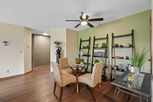 7234 N Green Bay Ave, Glendale, WI 53209 - Photo 15