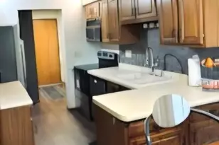7234 N Green Bay Ave, Glendale, WI 53209 - Photo 5