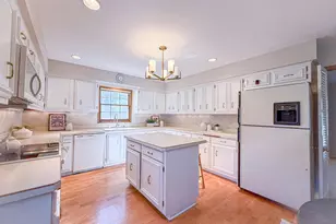 17415 Penbrook Dr, Brookfield, WI 53045 - Photo 9