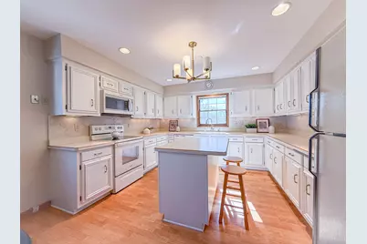 17415  Penbrook Dr, Brookfield, WI 53045 - Photo 7