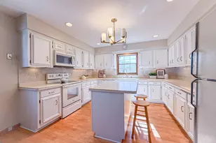 17415 Penbrook Dr, Brookfield, WI 53045 - Photo 7