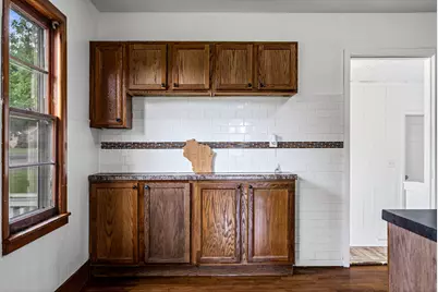 1301  30th St, La Crosse, WI 54601 - Photo 9
