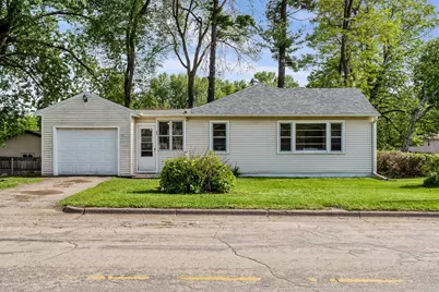 1301  30th St, La Crosse, WI 54601 - Photo 3