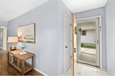 2228 N 116th St, Wauwatosa, WI 53226 - Photo 5