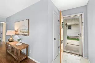 2228 N 116th St, Wauwatosa, WI 53226 - Photo 5