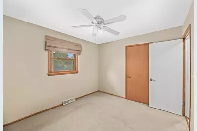 2228 N 116th St, Wauwatosa, WI 53226 - Photo 25