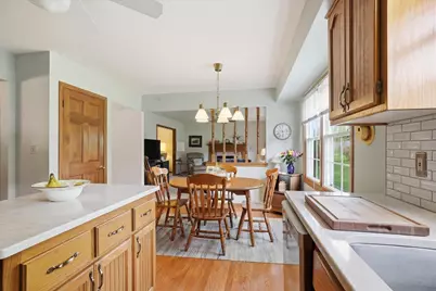 11436 W Shields Dr, Franklin, WI 53132 - Photo 5