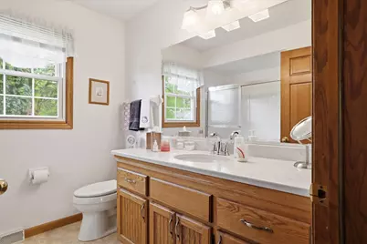 11436 W Shields Dr, Franklin, WI 53132 - Photo 21