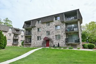 1730 W Green Tree Rd, Glendale, WI 53209 - Photo 25