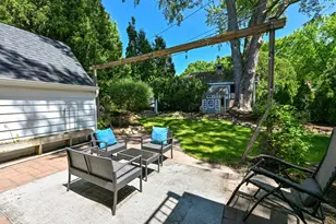2760 N Hartung Ave, Milwaukee, WI 53210 - Photo 37