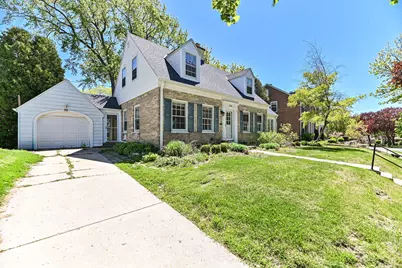 2760 N Hartung Ave, Milwaukee, WI 53210 - Photo 35