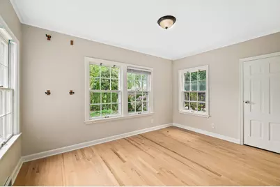 2760 N Hartung Ave, Milwaukee, WI 53210 - Photo 21