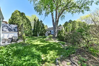 2760 N Hartung Ave, Milwaukee, WI 53210 - Photo 39