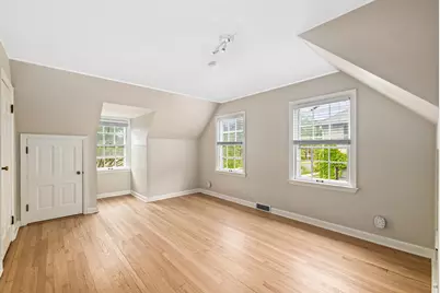 2760 N Hartung Ave, Milwaukee, WI 53210 - Photo 27