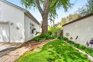 3427 N Cramer St, Milwaukee, WI 53211 - Photo 23