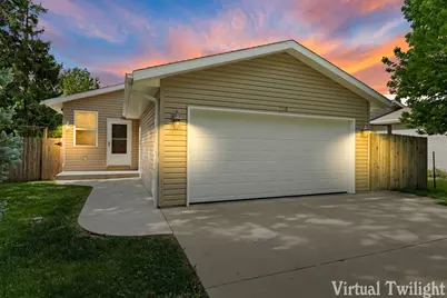 209 E Chestnut St, Salem Lakes, WI 53170 - Photo 23