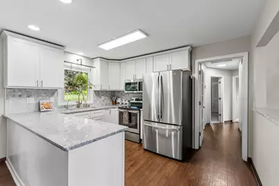 11311 N St James Ln, Mequon, WI 53092 - Photo 7