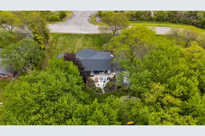 11311 N St James Ln, Mequon, WI 53092 - Photo 41