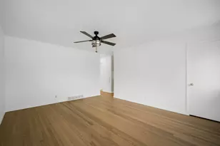 4550 S 47th St, Greenfield, WI 53220 - Photo 3