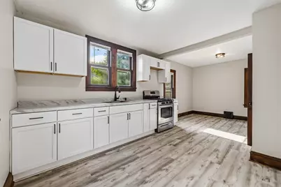 2419 N 53rd St, Milwaukee, WI 53210 - Photo 11