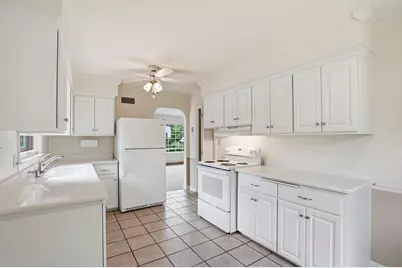 14250  Ivy Ln, Brookfield, WI 53005 - Photo 17