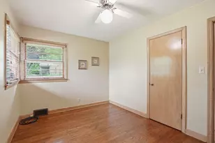 14250 Ivy Ln, Brookfield, WI 53005 - Photo 31