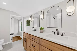 10525 N Fairway Ln, Mequon, WI 53092 - Photo 49
