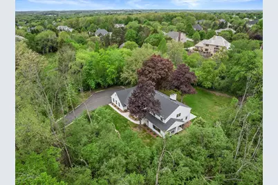 10525 N Fairway Ln, Mequon, WI 53092 - Photo 81
