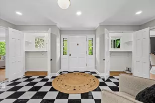 10525 N Fairway Ln, Mequon, WI 53092 - Photo 5