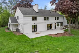 10525 N Fairway Ln, Mequon, WI 53092 - Photo 89