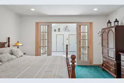 7604  Treeview Dr, Racine, WI 53108 - Photo 31
