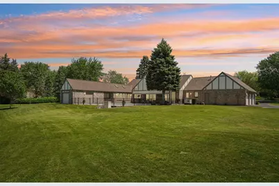 7604  Treeview Dr, Racine, WI 53108 - Photo 81