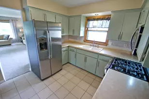1705 Chapman Dr, Waukesha, WI 53189 - Photo 11
