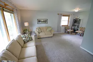 1705 Chapman Dr, Waukesha, WI 53189 - Photo 5