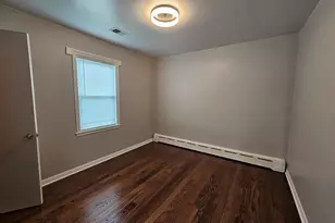 2032 Howe St, Racine, WI 53403 - Photo 9