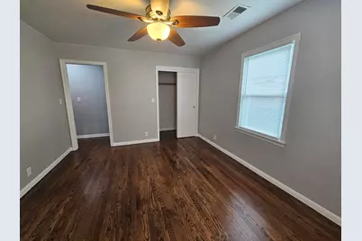 2032  Howe St, Racine, WI 53403 - Photo 11