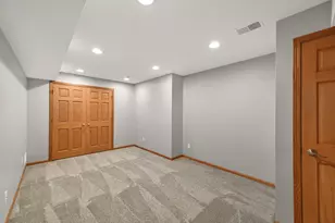 W231N7953 Martin Ct, Sussex, WI 53089 - Photo 33
